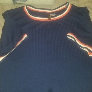 Navy blue ribbed croptop